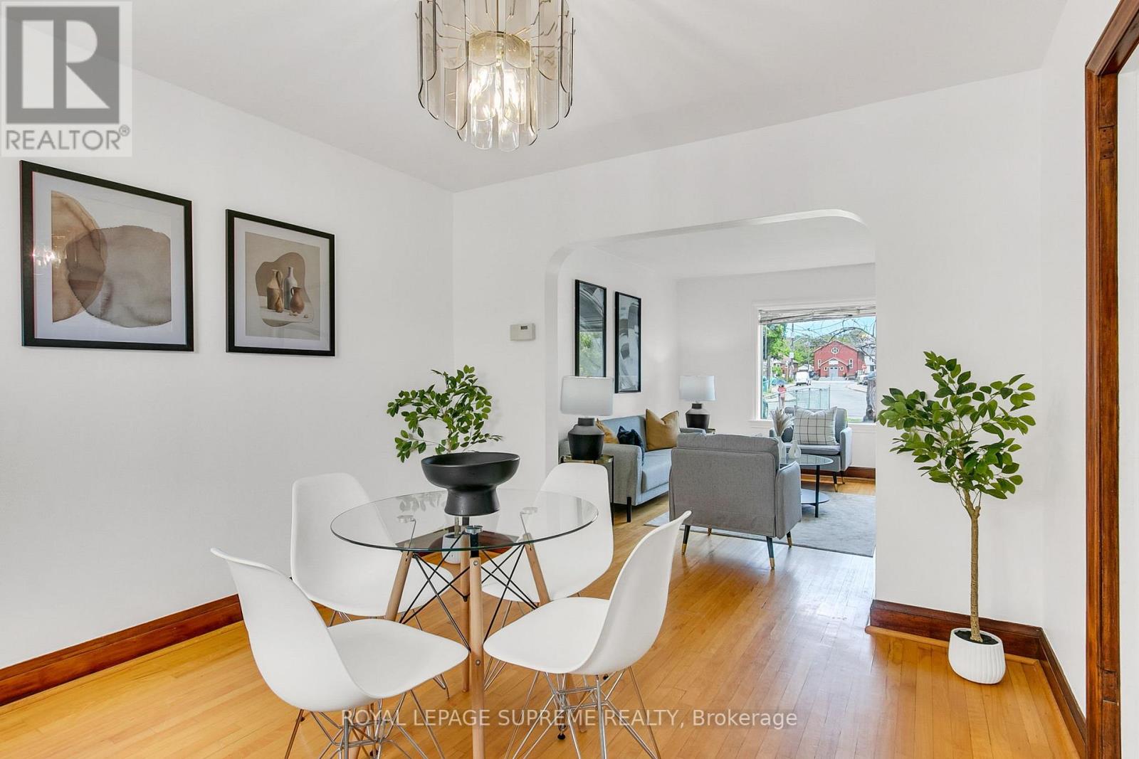 44 Yarrow Road, Toronto, Ontario  M6M 4E3 - Photo 11 - W13455360