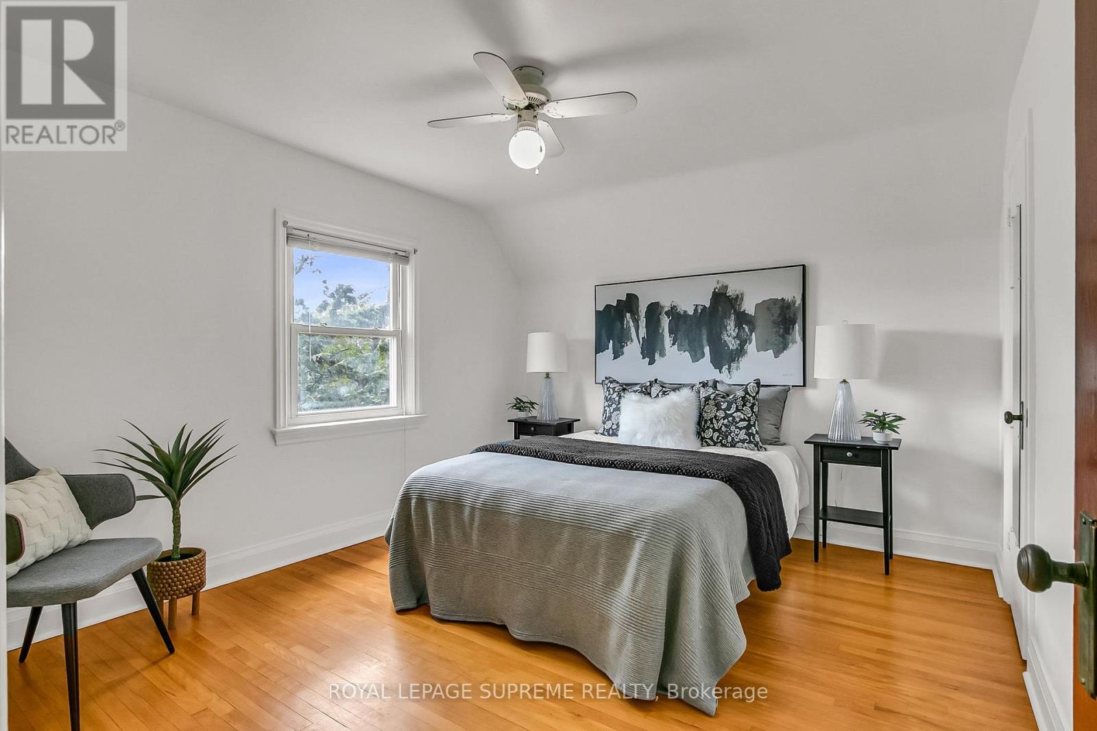 44 Yarrow Road, Toronto, Ontario  M6M 4E3 - Photo 21 - W13455360