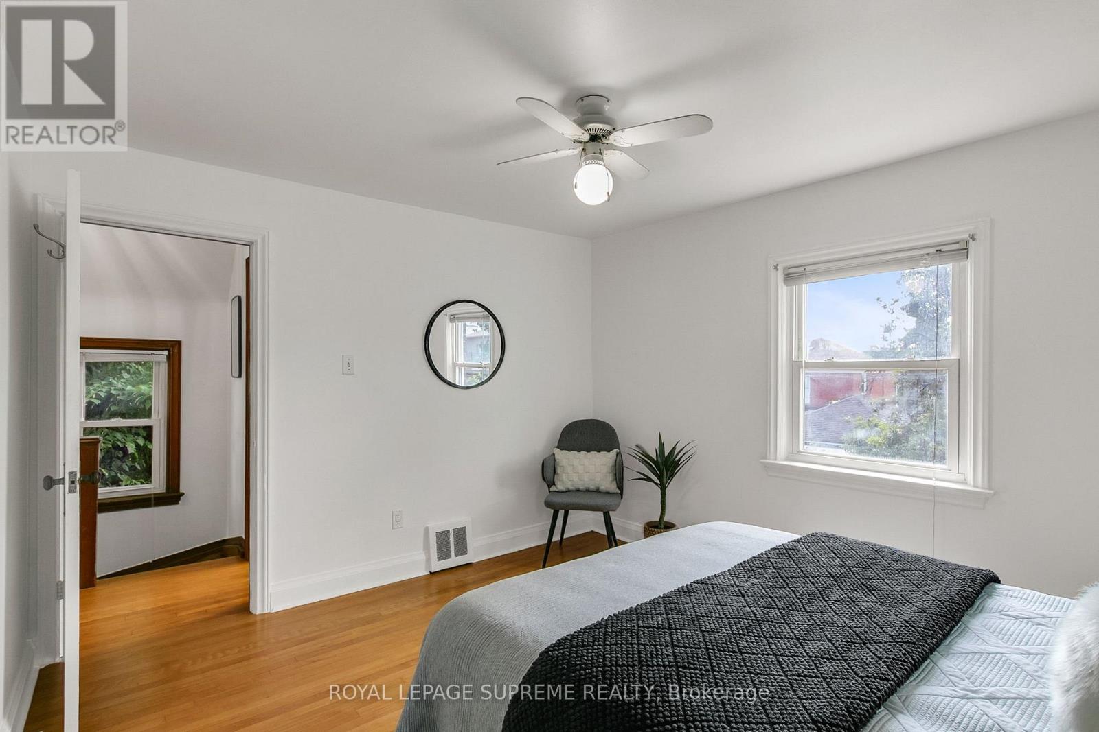 44 Yarrow Road, Toronto, Ontario  M6M 4E3 - Photo 22 - W13455360
