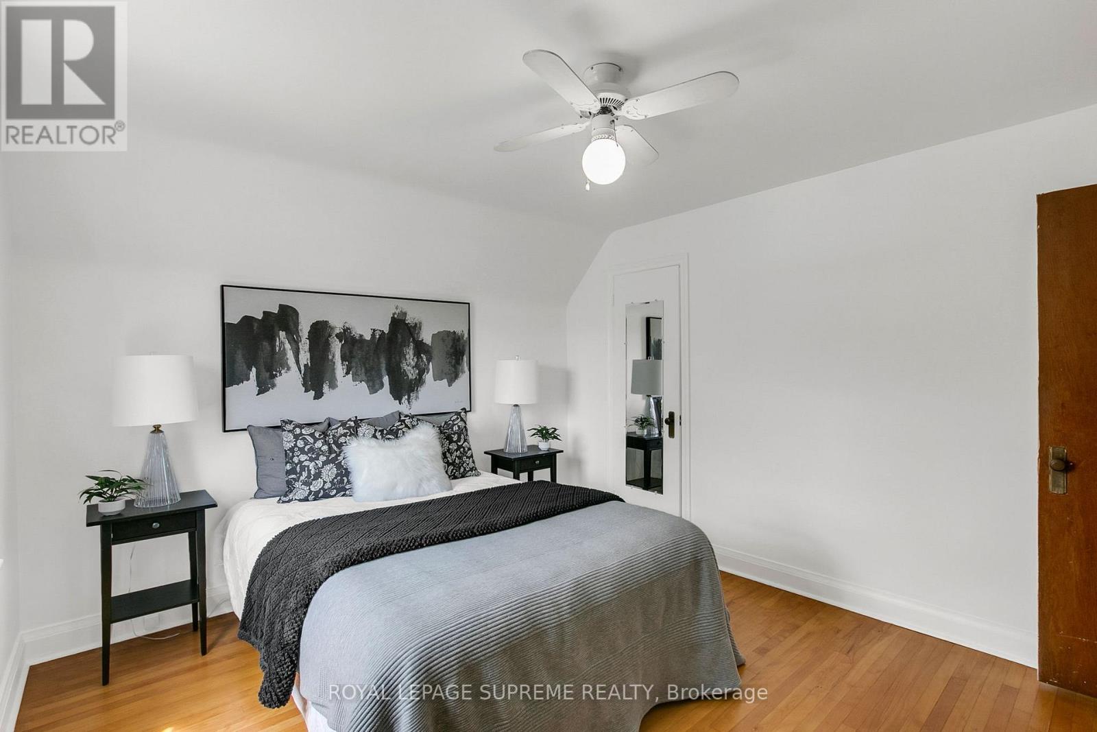 44 Yarrow Road, Toronto, Ontario  M6M 4E3 - Photo 23 - W13455360