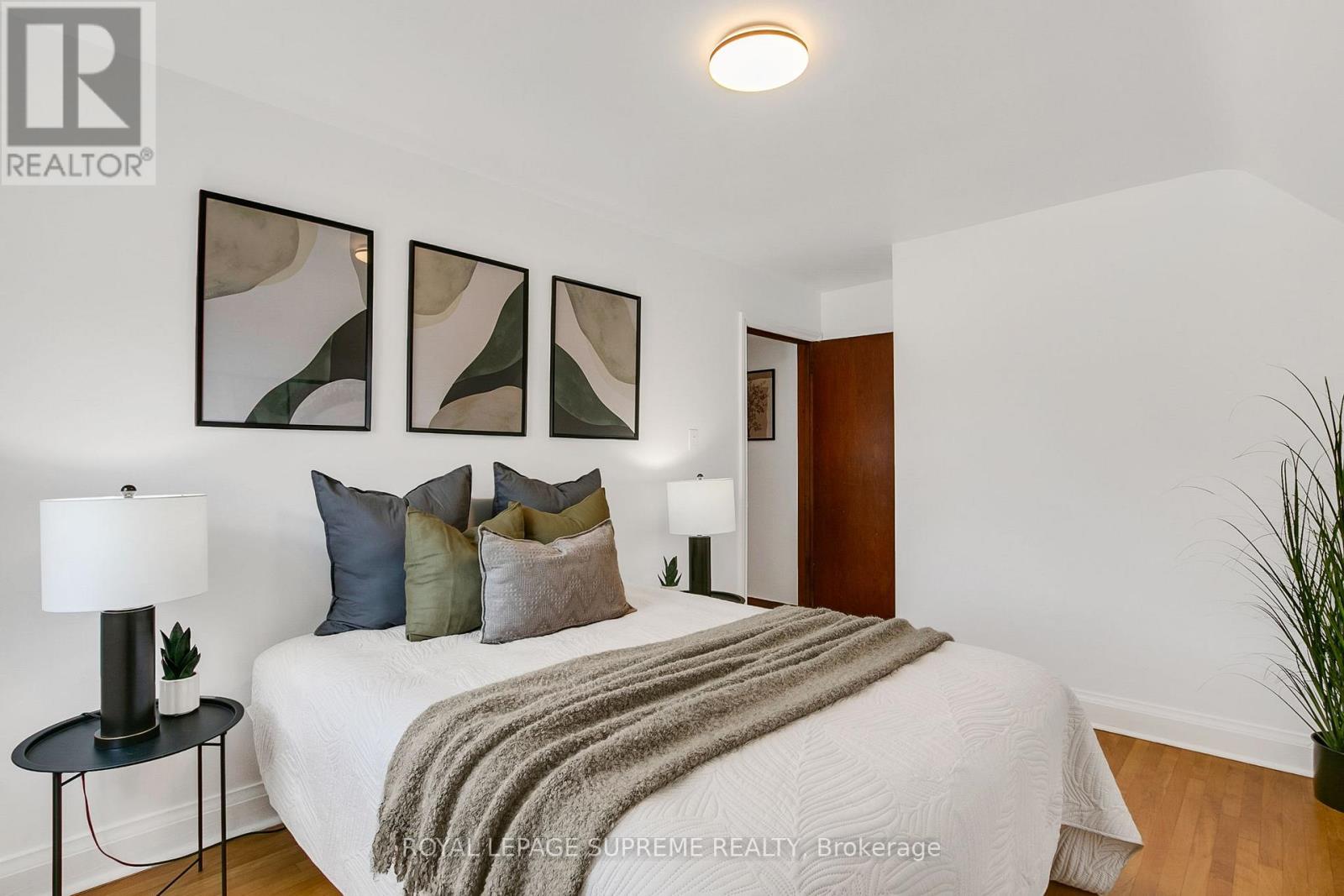 44 Yarrow Road, Toronto, Ontario  M6M 4E3 - Photo 25 - W13455360
