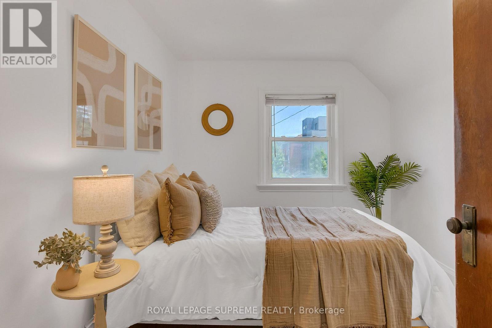 44 Yarrow Road, Toronto, Ontario  M6M 4E3 - Photo 27 - W13455360