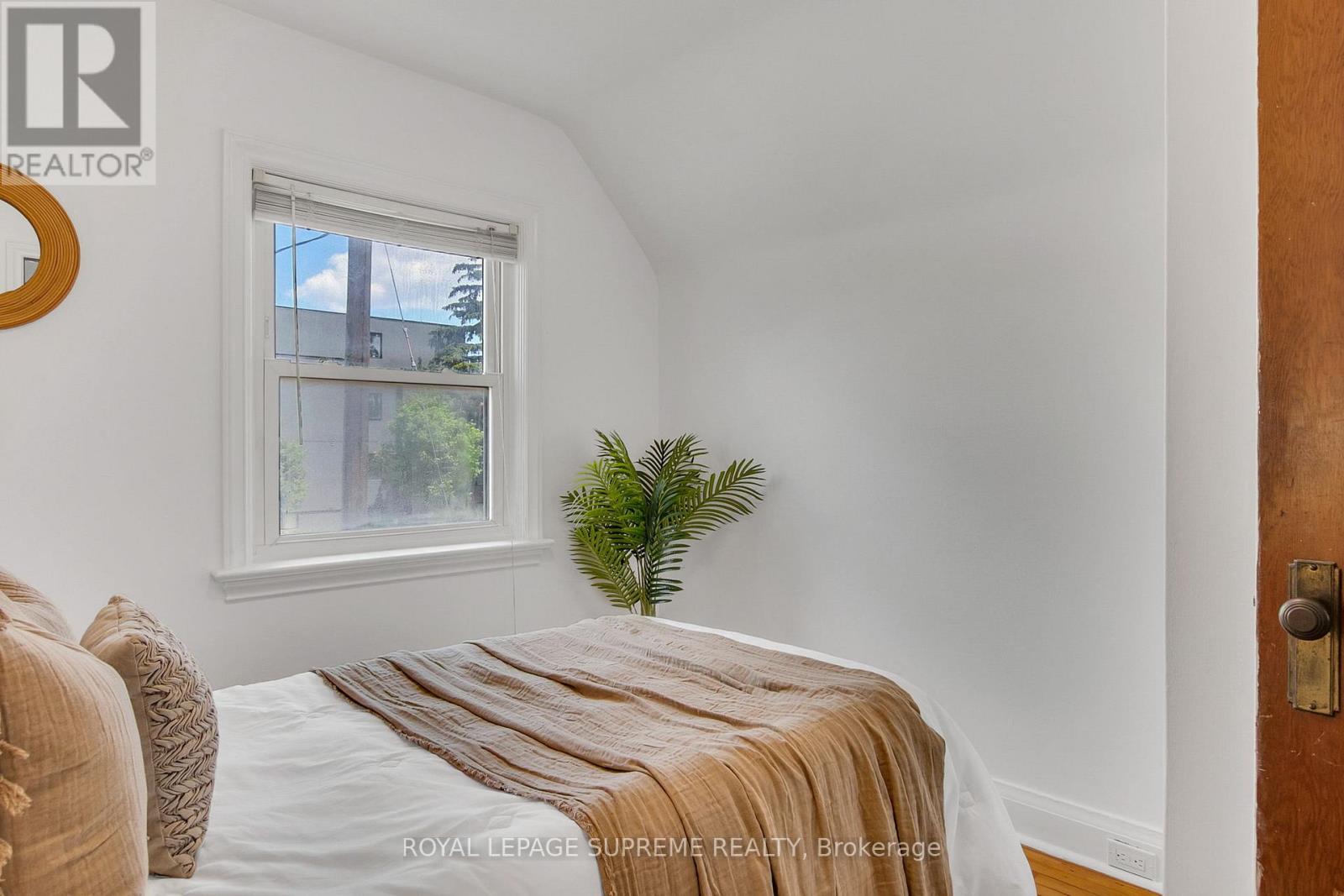 44 Yarrow Road, Toronto, Ontario  M6M 4E3 - Photo 28 - W13455360