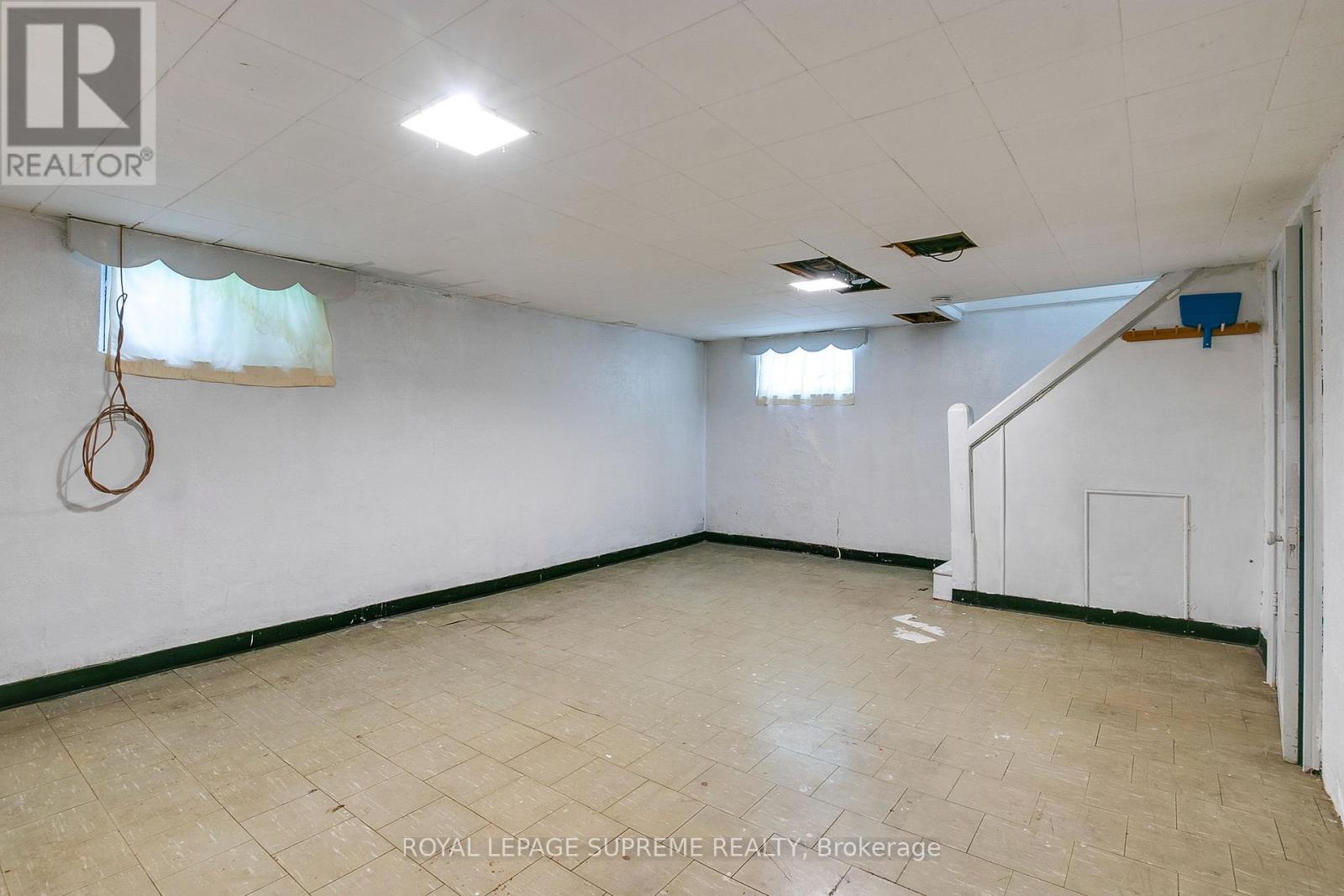 44 Yarrow Road, Toronto, Ontario  M6M 4E3 - Photo 33 - W13455360
