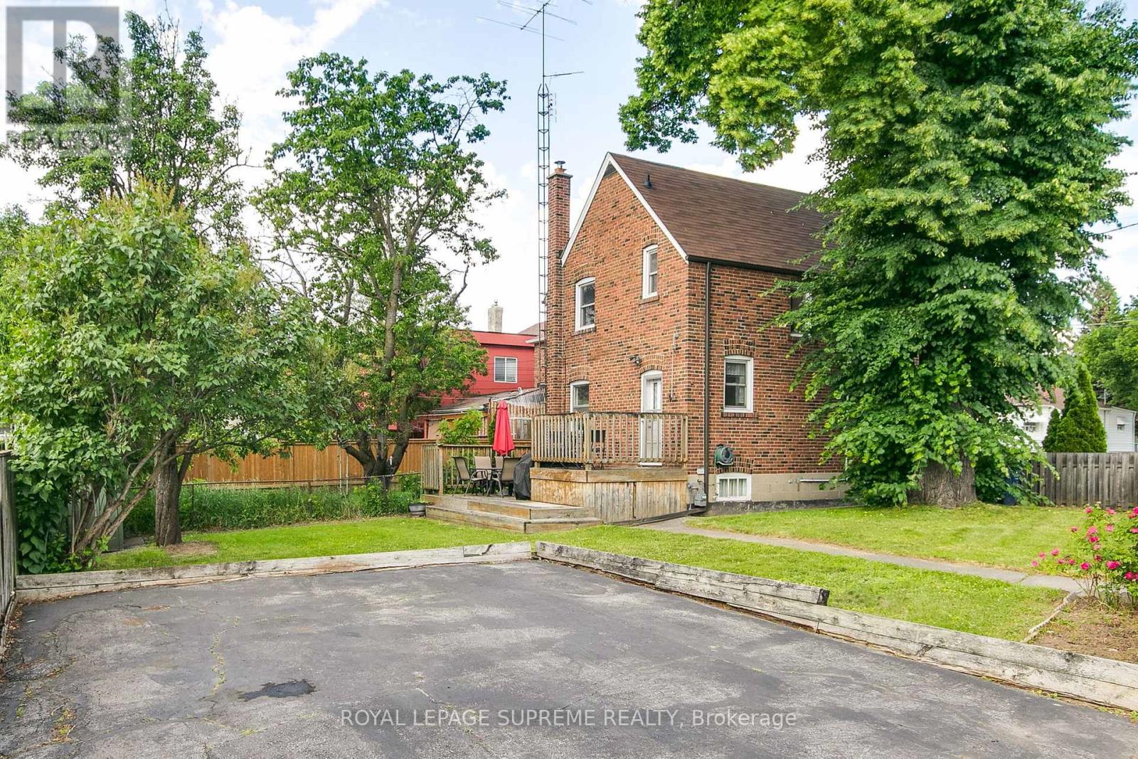 44 Yarrow Road, Toronto, Ontario  M6M 4E3 - Photo 34 - W13455360