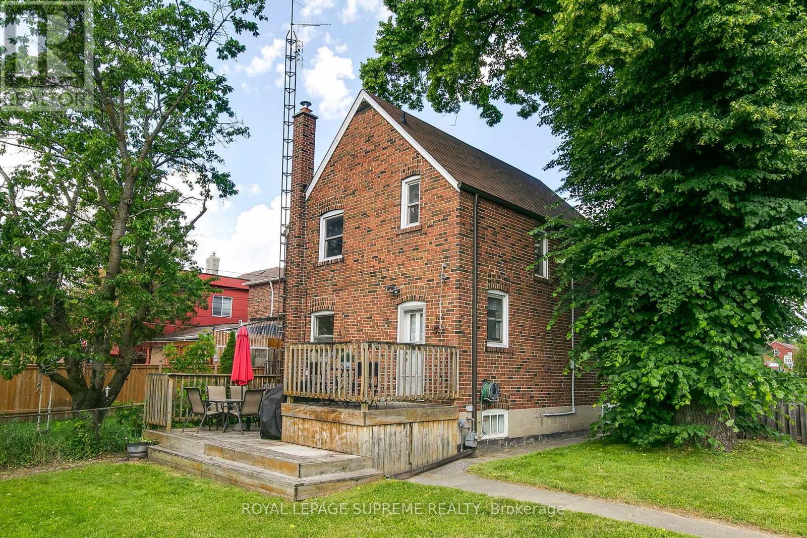 44 Yarrow Road, Toronto, Ontario  M6M 4E3 - Photo 35 - W13455360