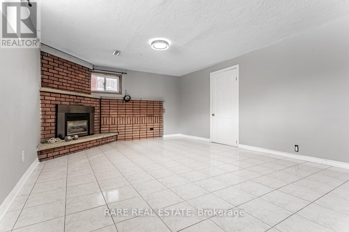 22 Bamford Crescent, Toronto, Ontario M3N 1T8 - Photo 11 - W13455402