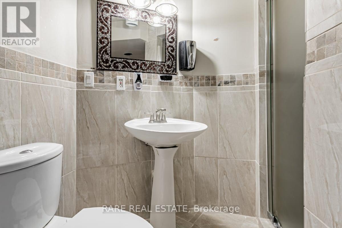 22 Bamford Crescent, Toronto, Ontario M3N 1T8 - Photo 16 - W13455402