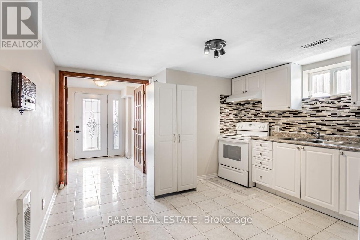 22 Bamford Crescent, Toronto, Ontario M3N 1T8 - Photo 7 - W13455402