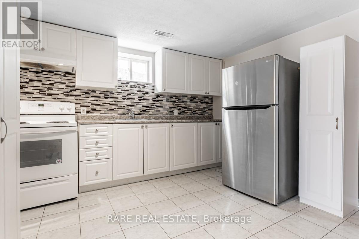 22 Bamford Crescent, Toronto, Ontario M3N 1T8 - Photo 8 - W13455402