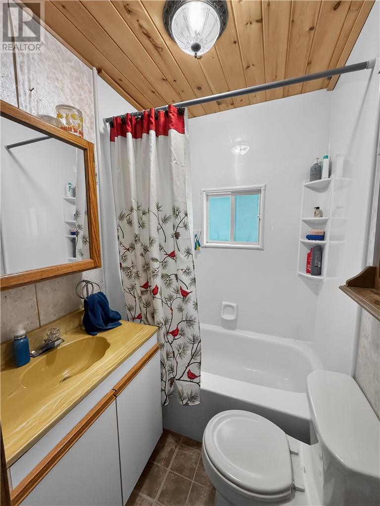 136a Zulich Drive, Kagawong, Ontario  P0P 1J0 - Photo 40 - 2128558