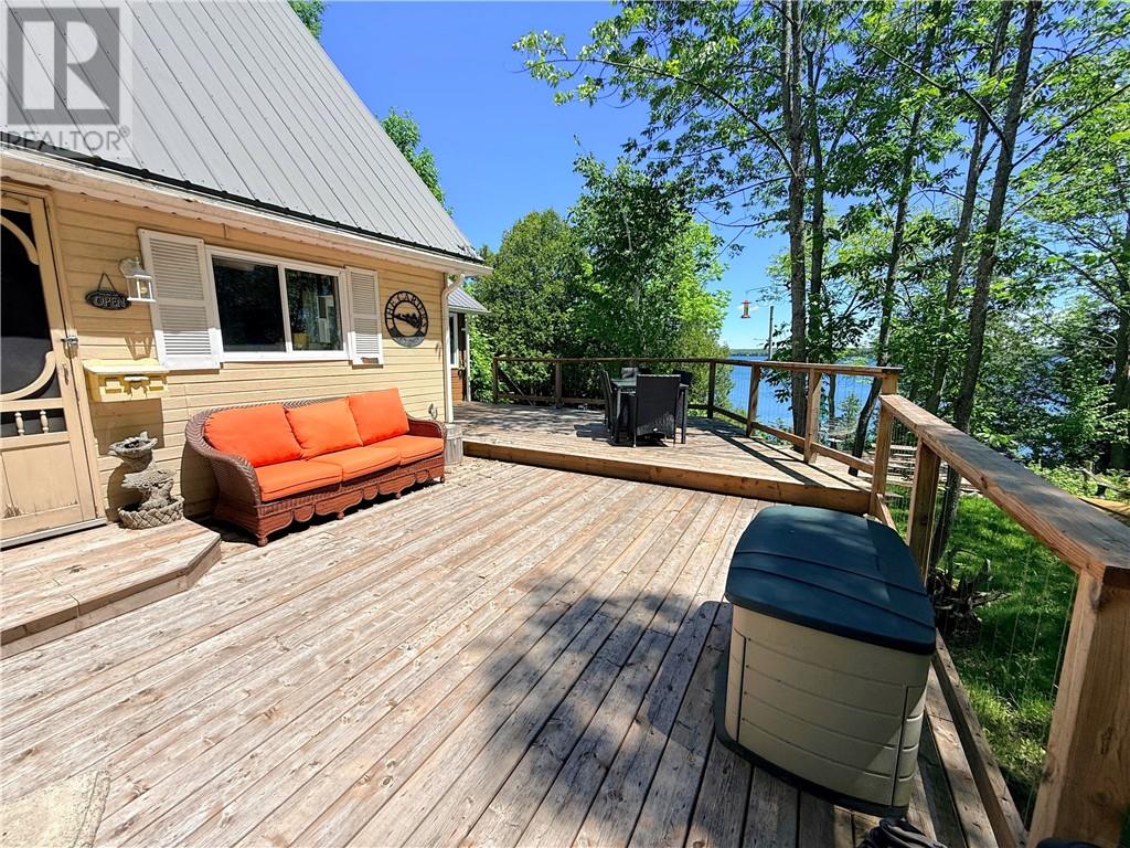 136a Zulich Drive, Kagawong, Ontario  P0P 1J0 - Photo 3 - 2128558