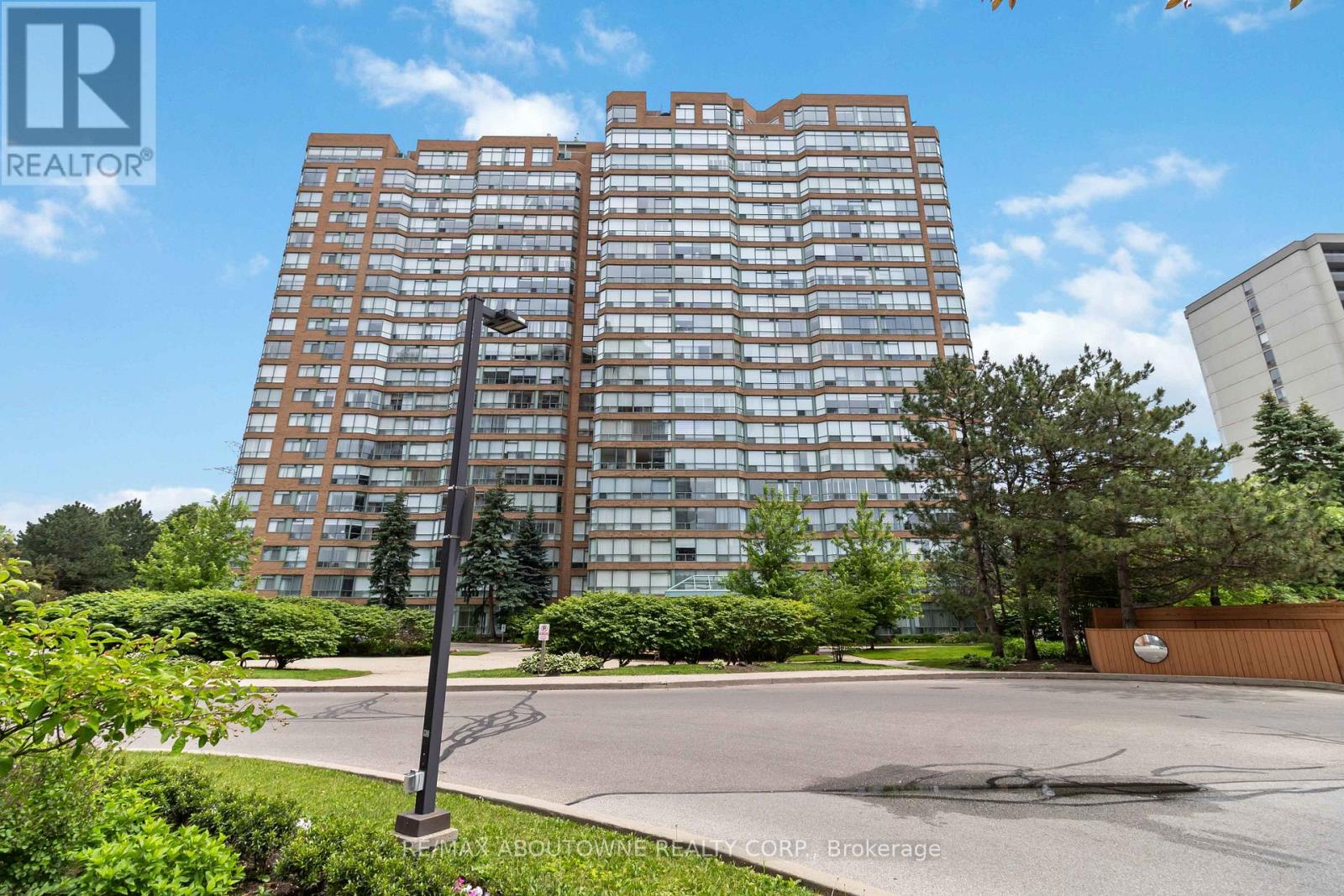 1710 - 1276 MAPLE CROSSING BOULEVARD, Burlington, Ontario