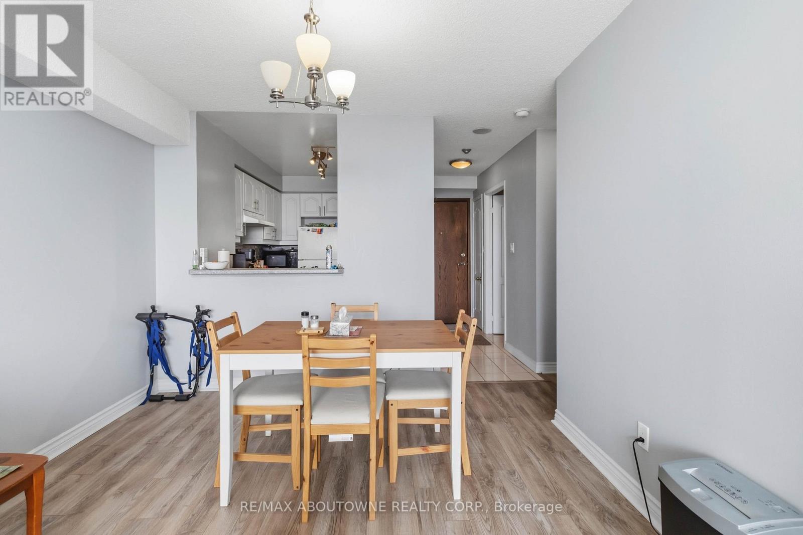1710 - 1276 Maple Crossing Boulevard, Burlington, Ontario  L7S 2J9 - Photo 8 - W13437916