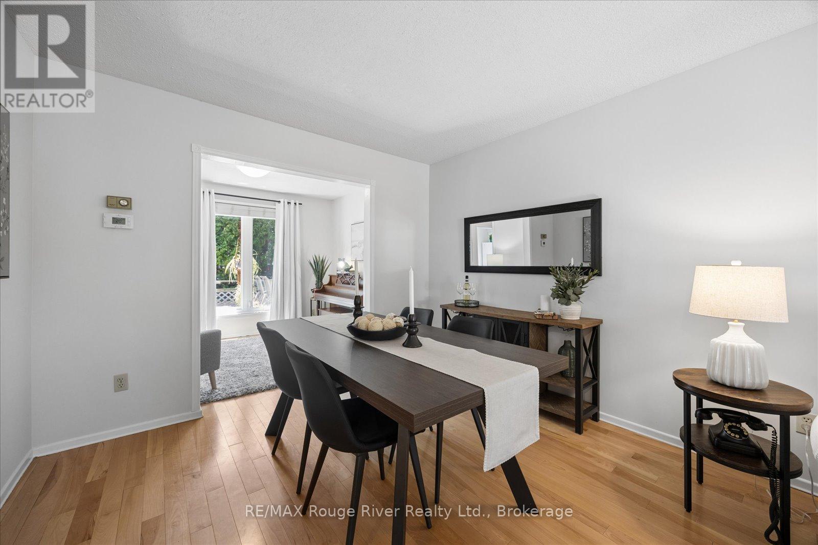 671 Greenbriar Drive, Oshawa, Ontario  L1G 7J5 - Photo 7 - E13455580