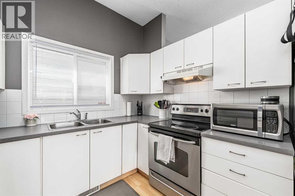 395 River Rock Circle Se, Calgary, Alberta  T2C 4B9 - Photo 10 - A2320017