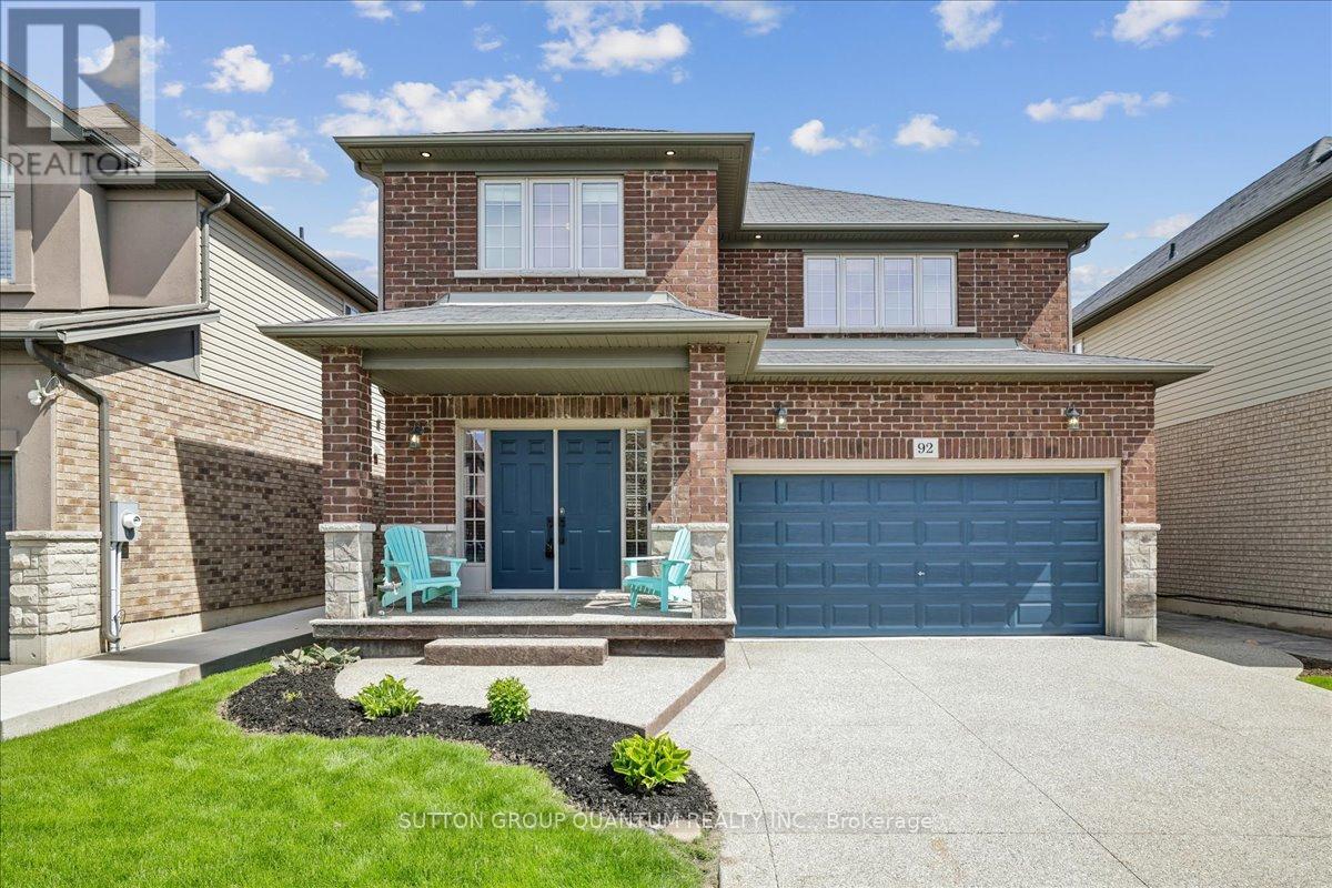 92 GARINGER CRESCENT, Hamilton, Ontario
