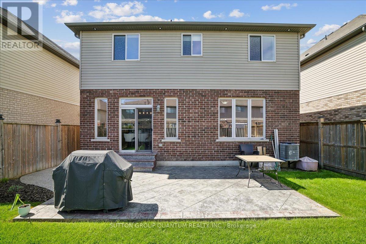 92 Garinger Crescent, Hamilton, Ontario  L0R 1C0 - Photo 41 - X13455162
