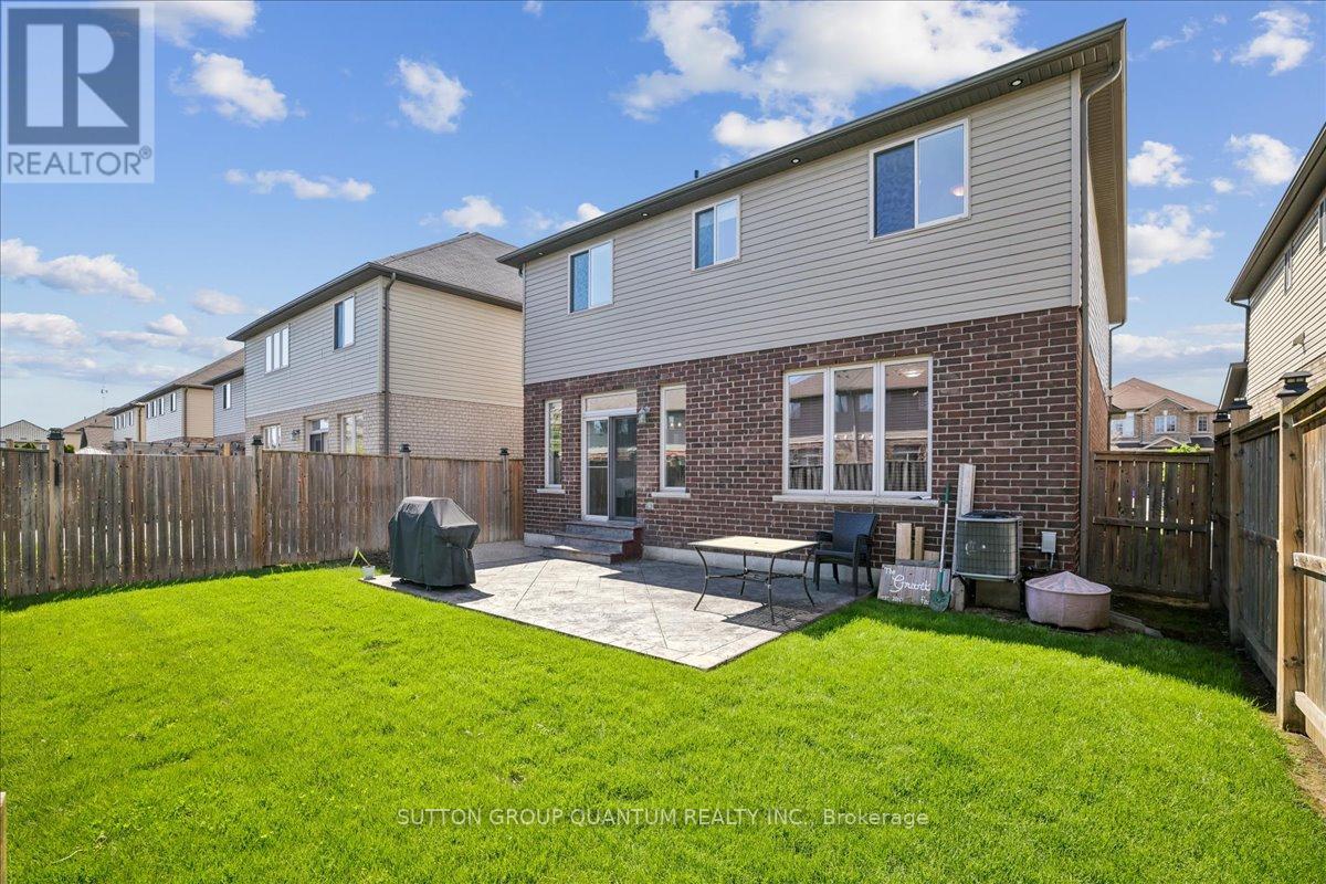92 Garinger Crescent, Hamilton, Ontario  L0R 1C0 - Photo 42 - X13455162