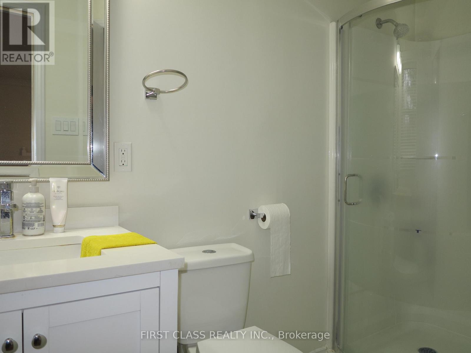 4 Meridene Crescent E, London North, Ontario  N5X 1G5 - Photo 19 - X13455284
