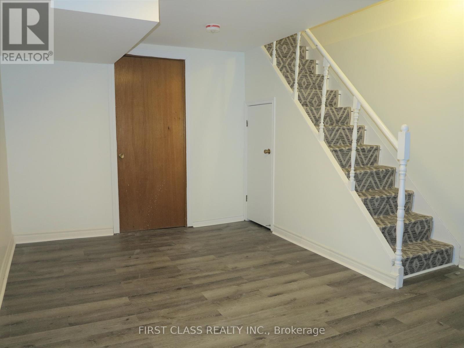4 Meridene Crescent E, London North, Ontario  N5X 1G5 - Photo 24 - X13455284