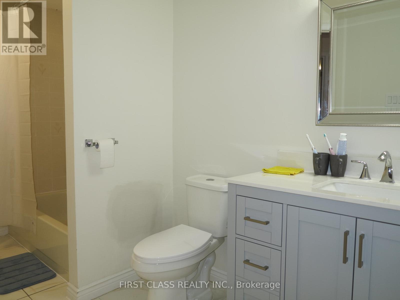 4 Meridene Crescent E, London North, Ontario  N5X 1G5 - Photo 27 - X13455284