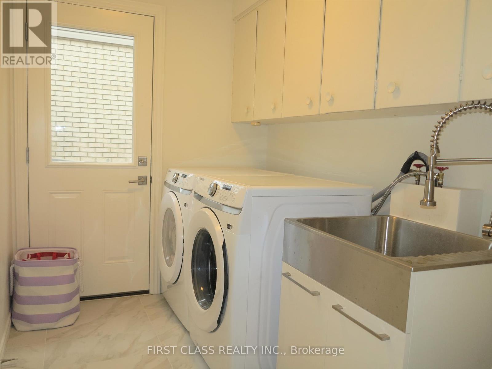 4 Meridene Crescent E, London North, Ontario  N5X 1G5 - Photo 39 - X13455284