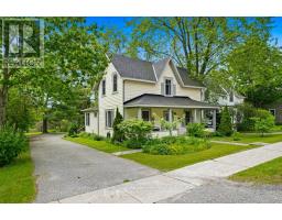 35 WILLIAM STREET, Parry Sound, Ontario