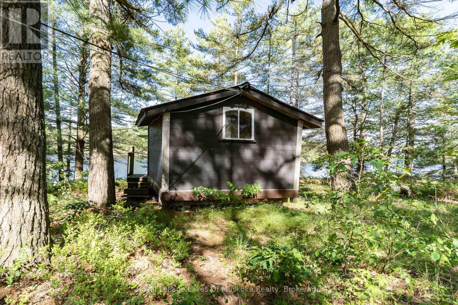 1 Island 9kl (1 Chief Island), Gravenhurst, Ontario  P0E 1G0 - Photo 23 - X13455552