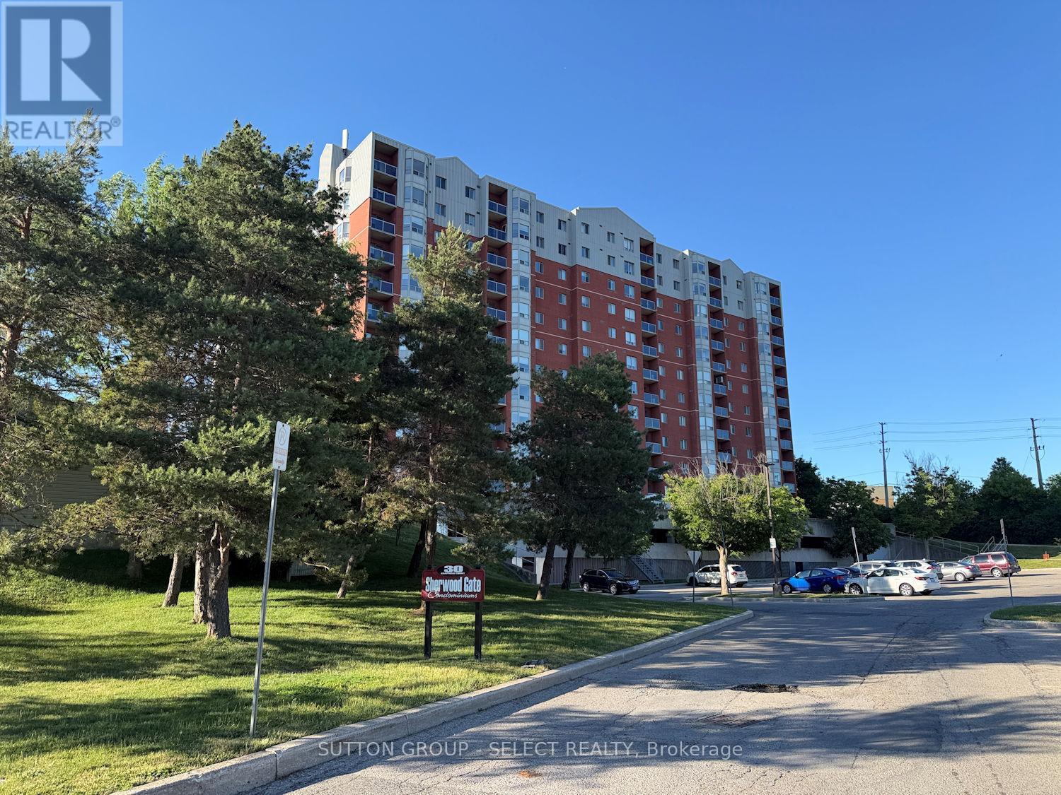 407 - 30 CHAPMAN COURT, London North, Ontario