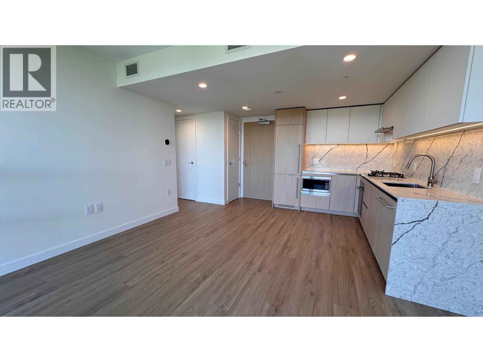 16xx 2135 Springer Avenue, Burnaby, British Columbia  V5B 3K4 - Photo 12 - R3136916