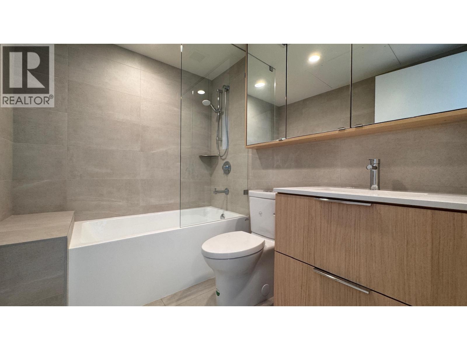 16xx 2135 Springer Avenue, Burnaby, British Columbia  V5B 3K4 - Photo 3 - R3136916