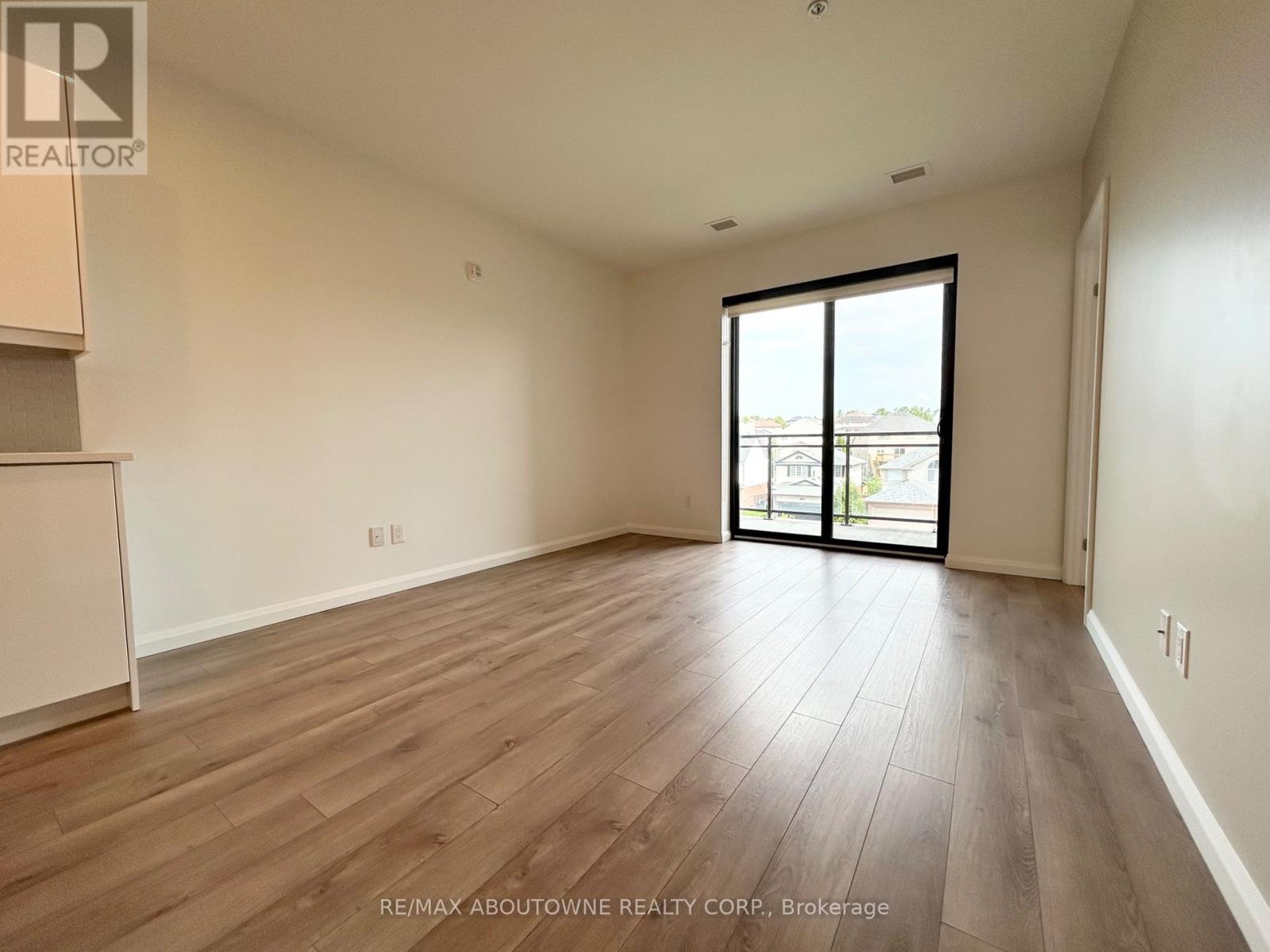 307 - 144 Watson Road N, Guelph, Ontario  N1E 0S4 - Photo 10 - X13437178
