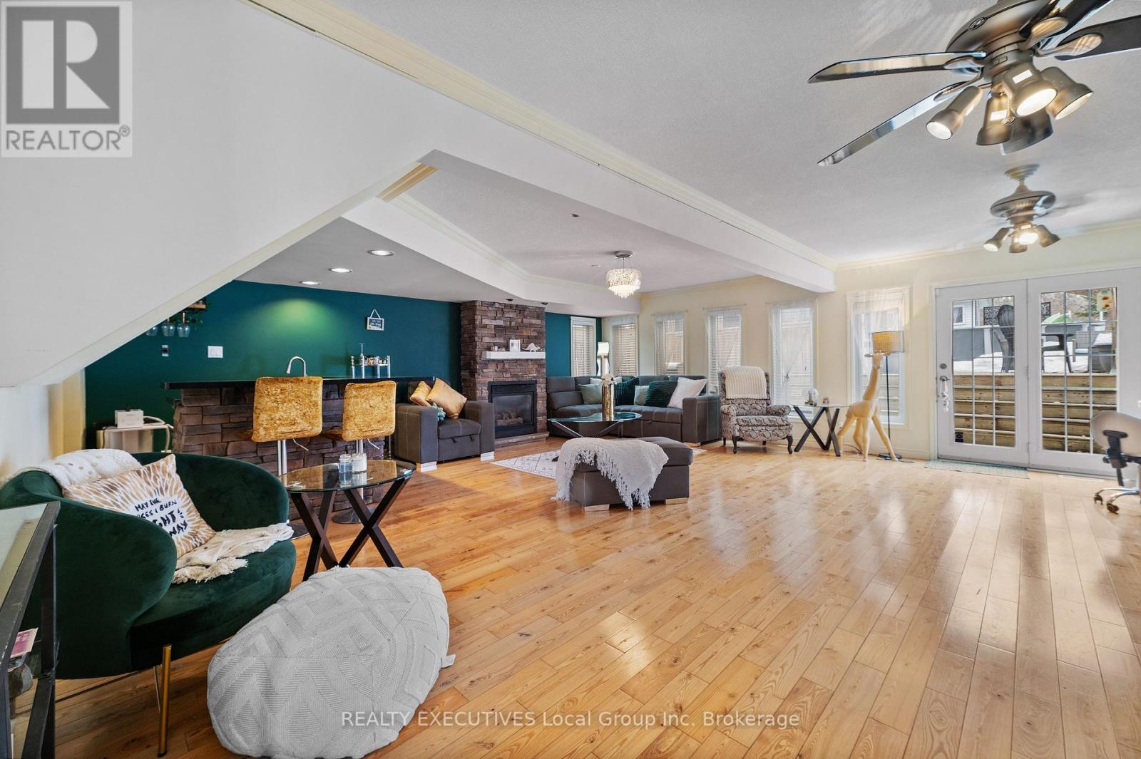 962 Lakeshore Drive, North Bay, Ontario  P1A 2G9 - Photo 4 - X13000826