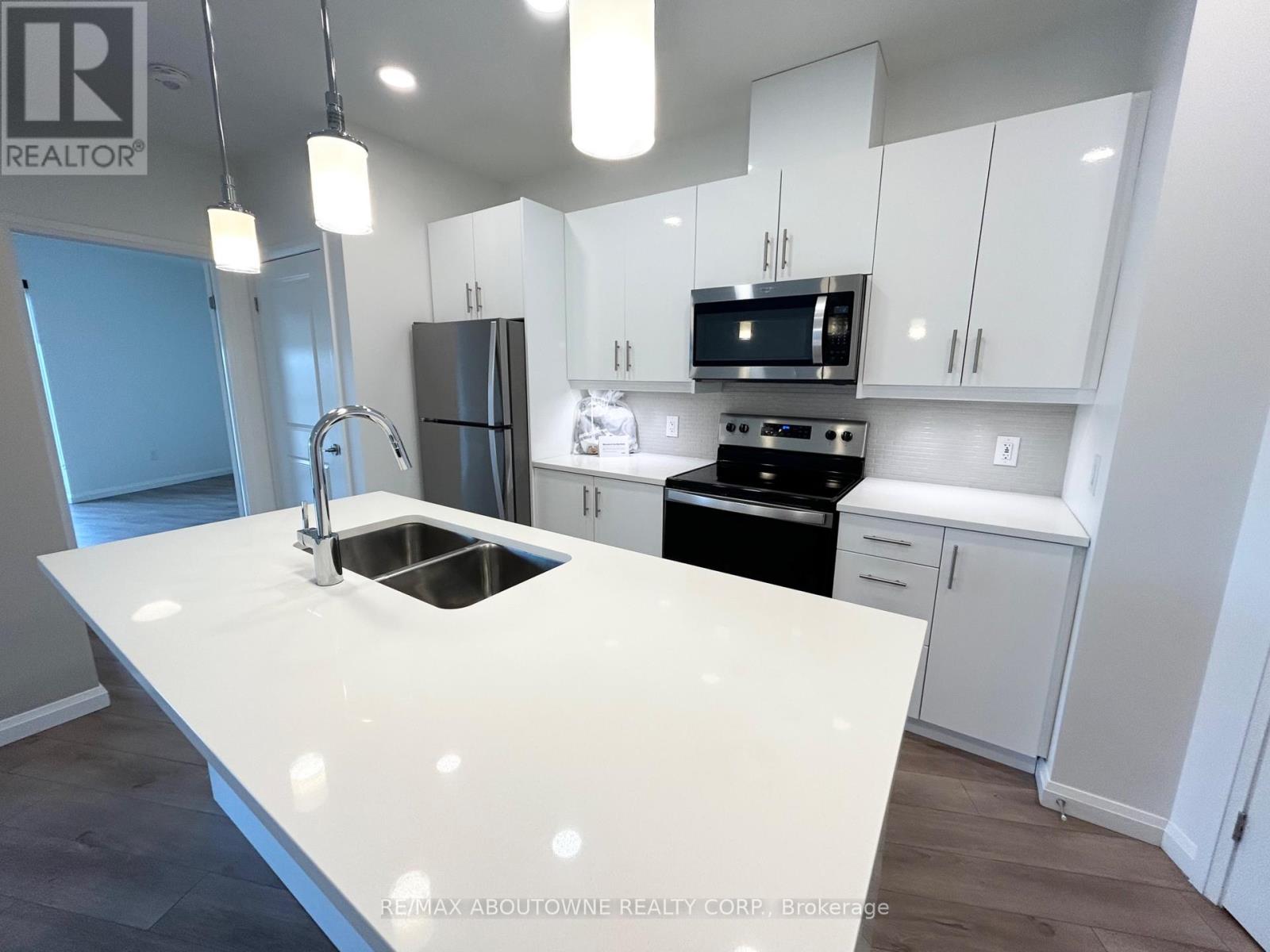 704 - 144 Watson Road N, Guelph, Ontario  N1E 0S4 - Photo 5 - X13437074
