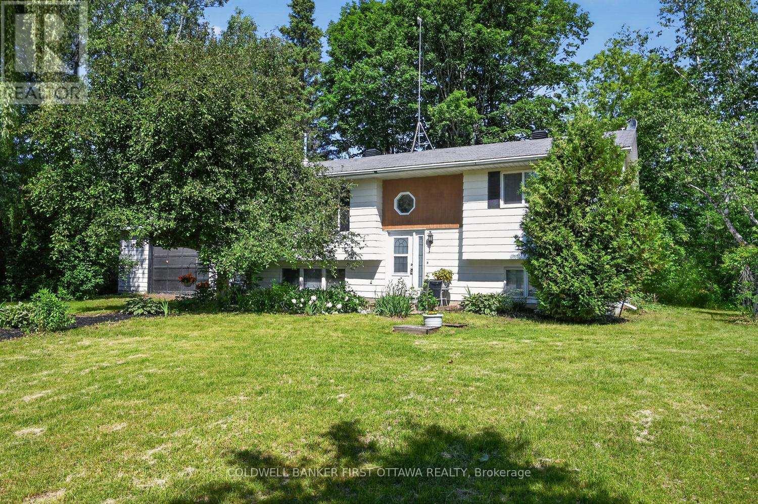 8715 Copeland Road, Ottawa, Ontario K0A 1B0 - Photo 2 - X13455458