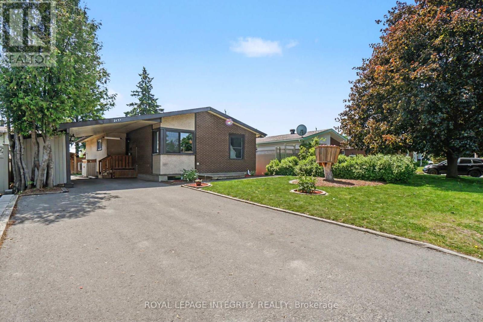 2450 Magnus Avenue, Ottawa, Ontario  K1G 1J8 - Photo 2 - X13455556