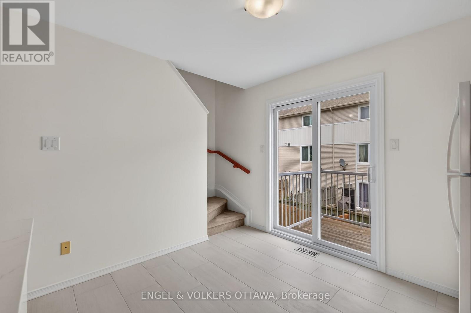 104 Manhattan Crescent, Ottawa, Ontario  K2C 4B7 - Photo 8 - X13455574