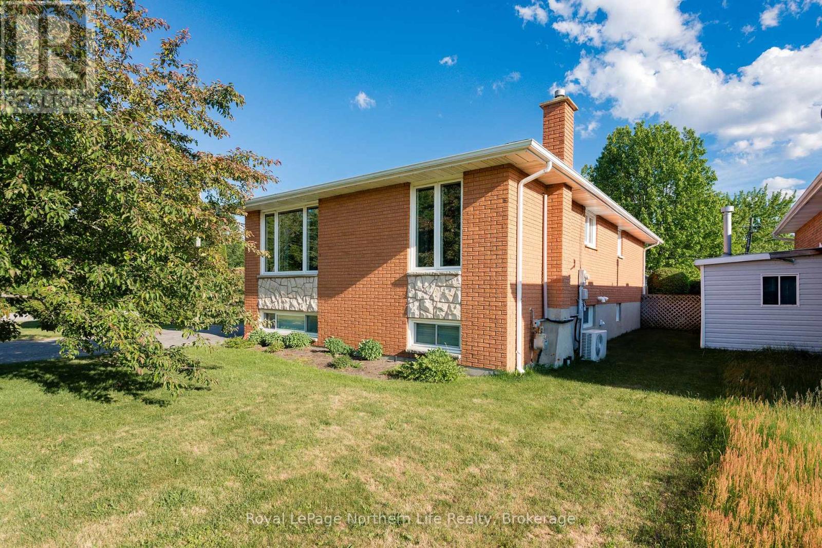 132 Levis Street, West Nipissing, Ontario  P2B 3E3 - Photo 2 - X13455576