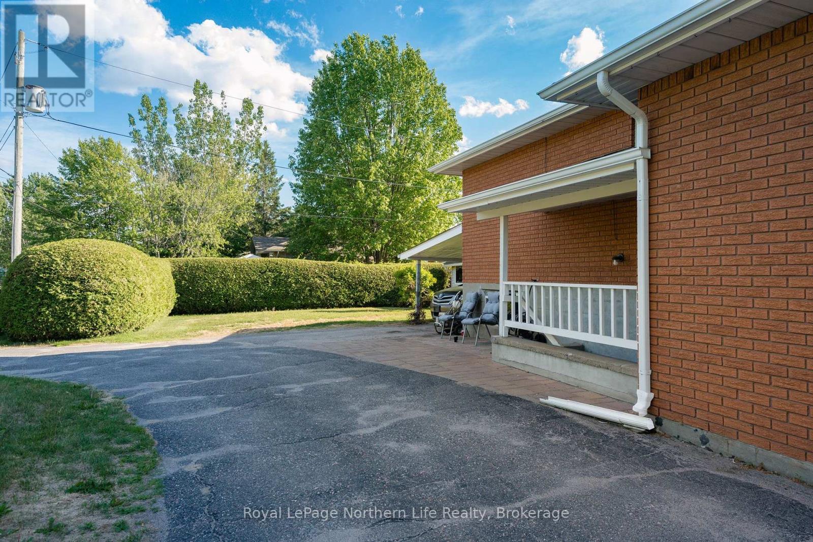 132 Levis Street, West Nipissing, Ontario  P2B 3E3 - Photo 3 - X13455576
