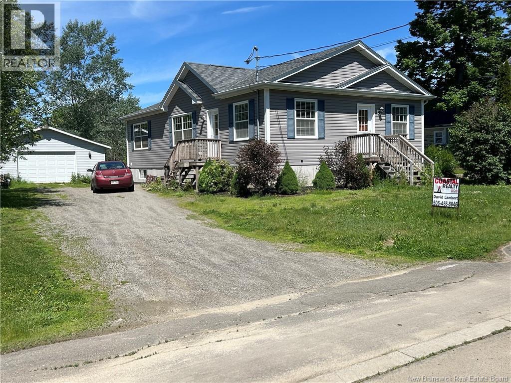 103 Queensway Street, St. Stephen, New Brunswick  E3L 1L6 - Photo 1 - NB135088