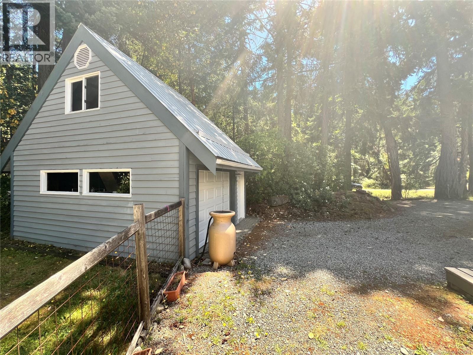 130 Lawnhill Dr, Salt Spring, British Columbia  V8K 1M9 - Photo 32 - 1036392