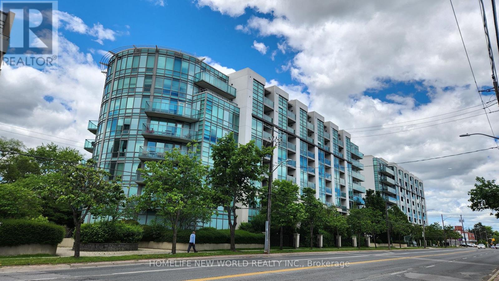 404 - 3830 BATHURST STREET, Toronto, Ontario