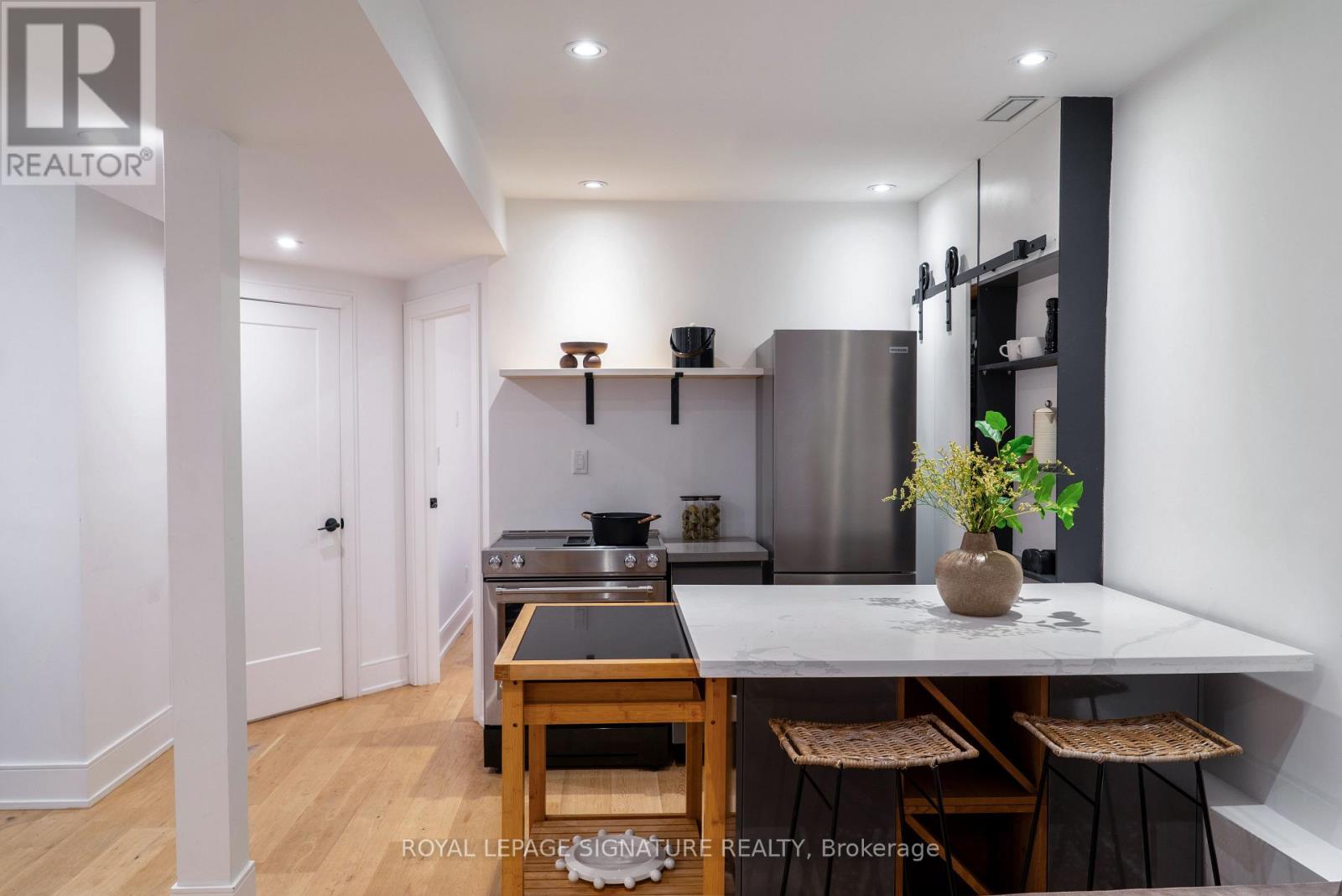 Lower - 10 Wilfrid Avenue, Toronto, Ontario  M4S 2H9 - Photo 10 - C13455626