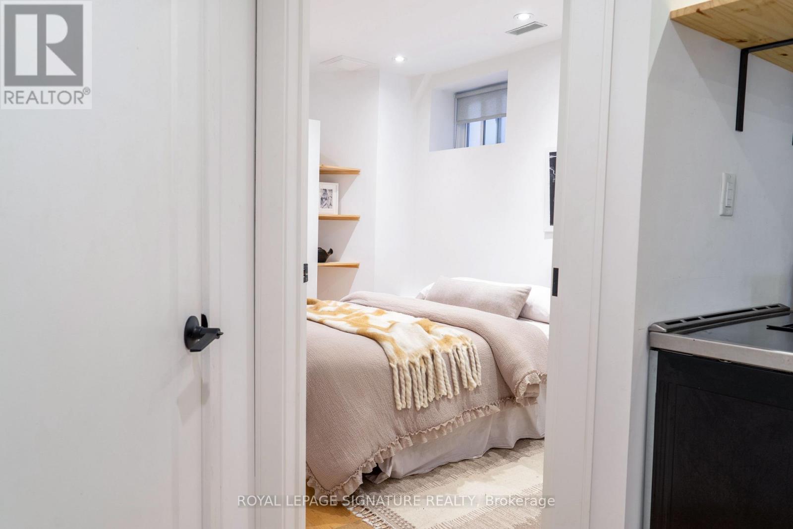 Lower - 10 Wilfrid Avenue, Toronto, Ontario  M4S 2H9 - Photo 14 - C13455626