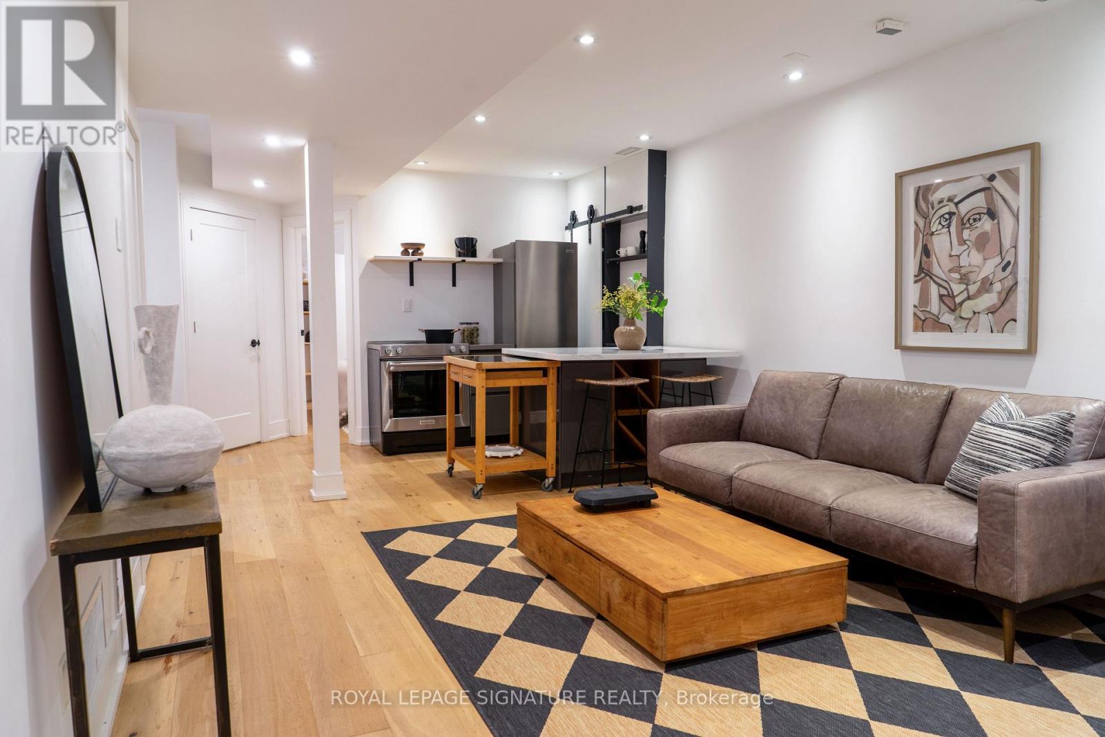 Lower - 10 Wilfrid Avenue, Toronto, Ontario  M4S 2H9 - Photo 7 - C13455626