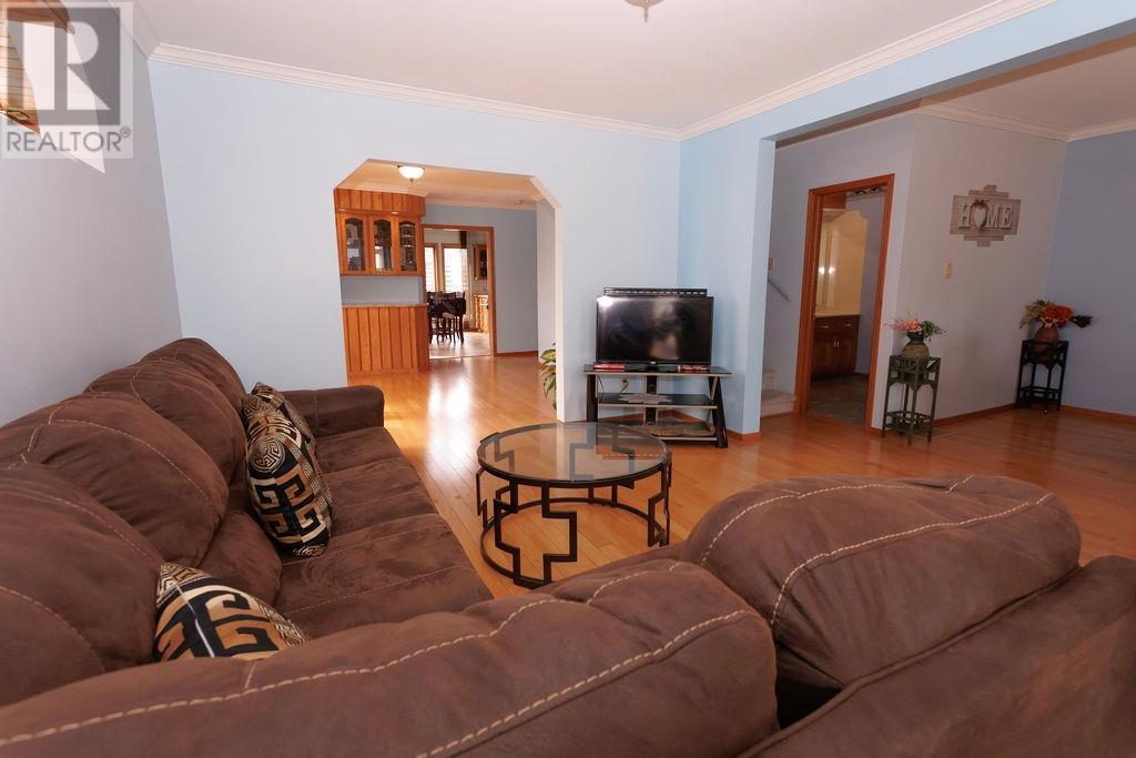 88 Carl Ave, Thunder Bay, Ontario  P7B 4Z5 - Photo 4 - TB2601535