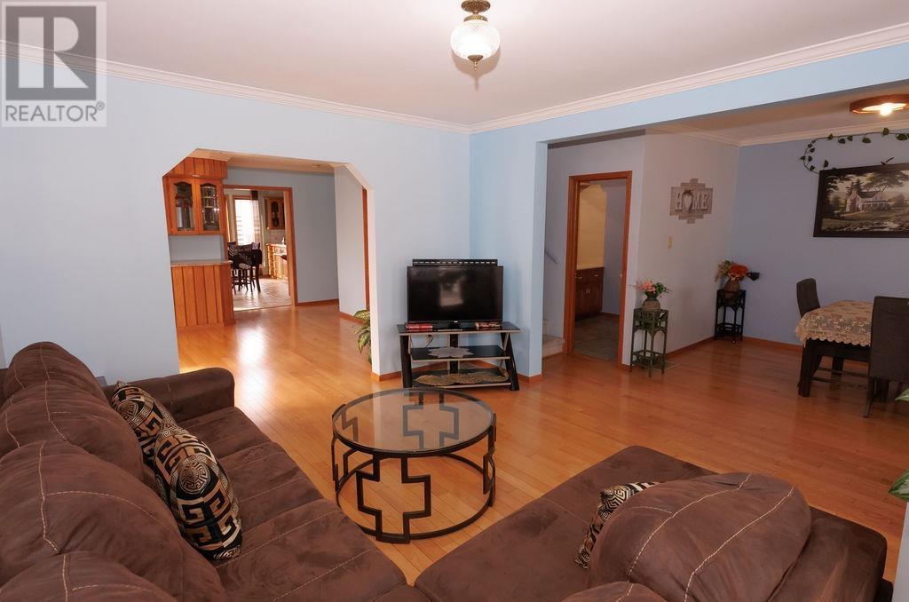 88 Carl Ave, Thunder Bay, Ontario  P7B 4Z5 - Photo 5 - TB2601535