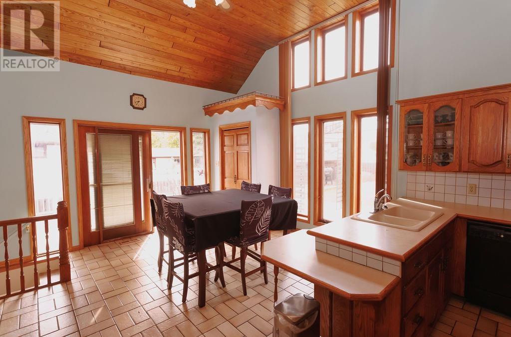 88 Carl Ave, Thunder Bay, Ontario  P7B 4Z5 - Photo 9 - TB2601535