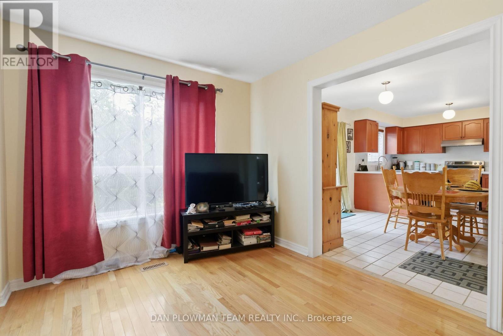 229 Huntington Crescent, Clarington, Ontario  L1E 3J5 - Photo 11 - E13455622